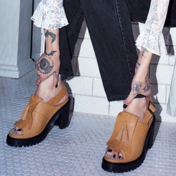 dr martens heeled sandals